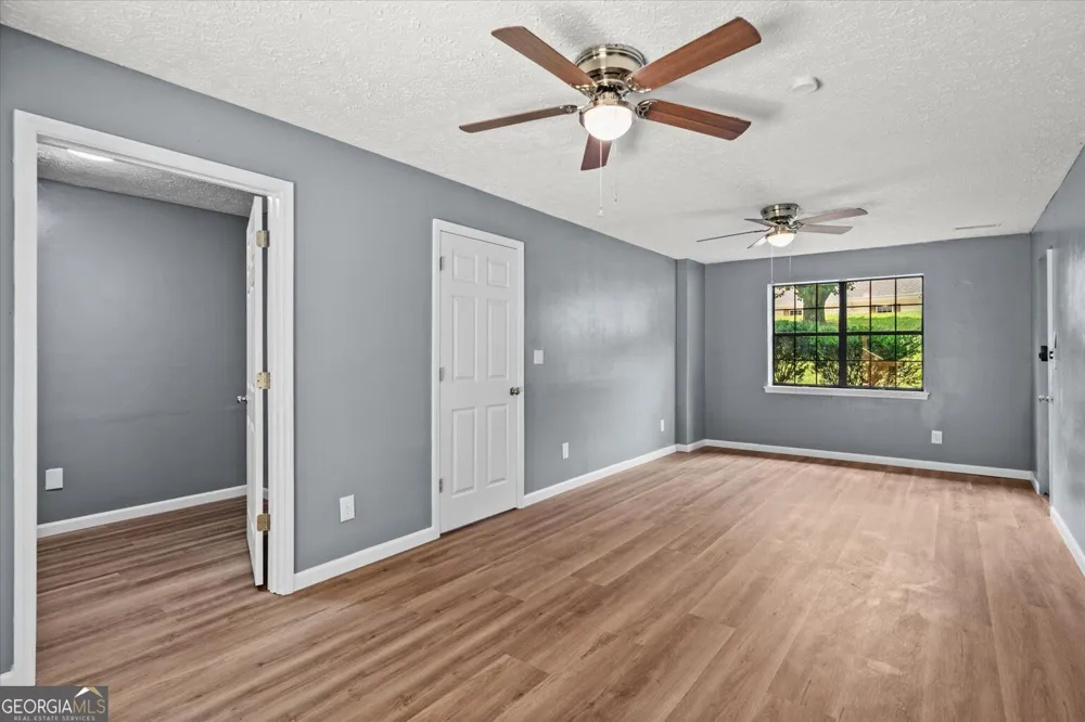 3214 SE Headrick CIR Dalton, GA 30721