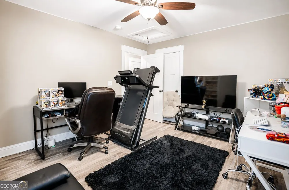 209 Roslyn CT Dalton, GA 30721