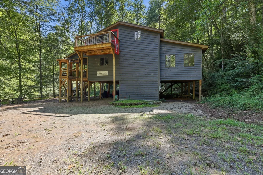 54 Dixon LN Clayton, GA 30525