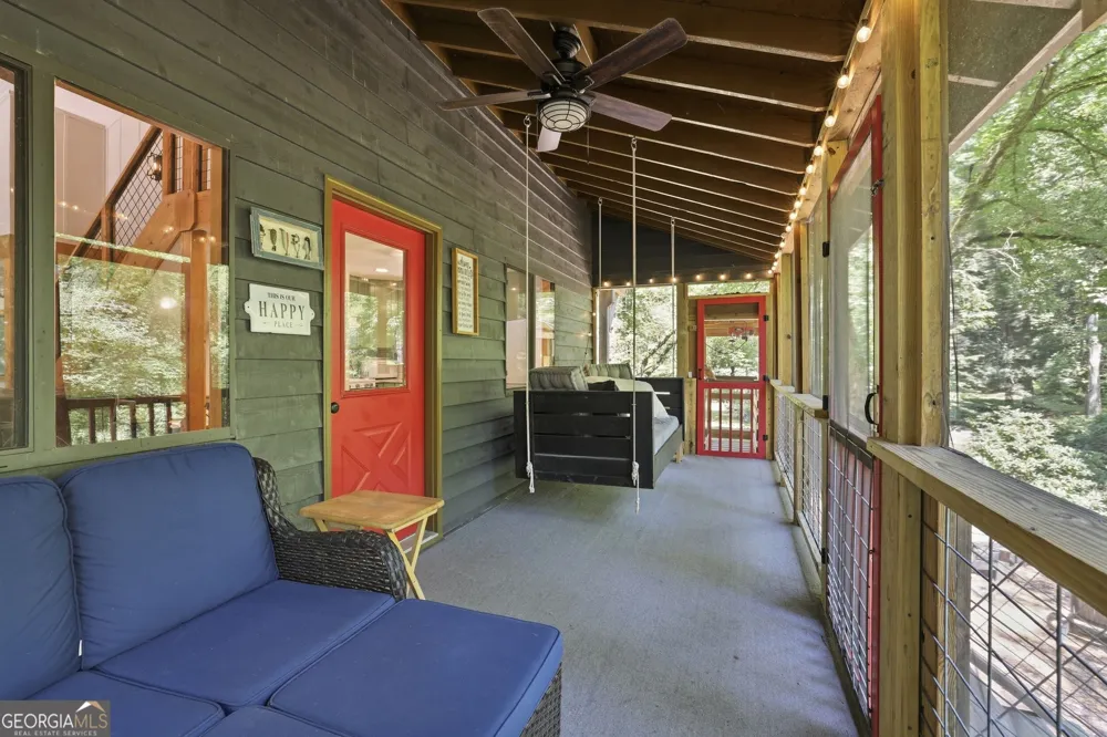 54 Dixon LN Clayton, GA 30525