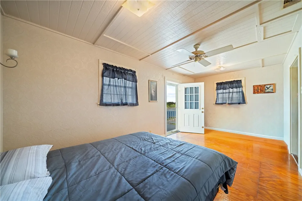 25065 Lakeshore Drive Mathis, TX 78368