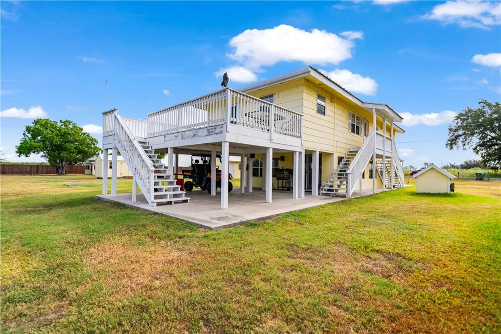 25065 Lakeshore Drive Mathis, TX 78368