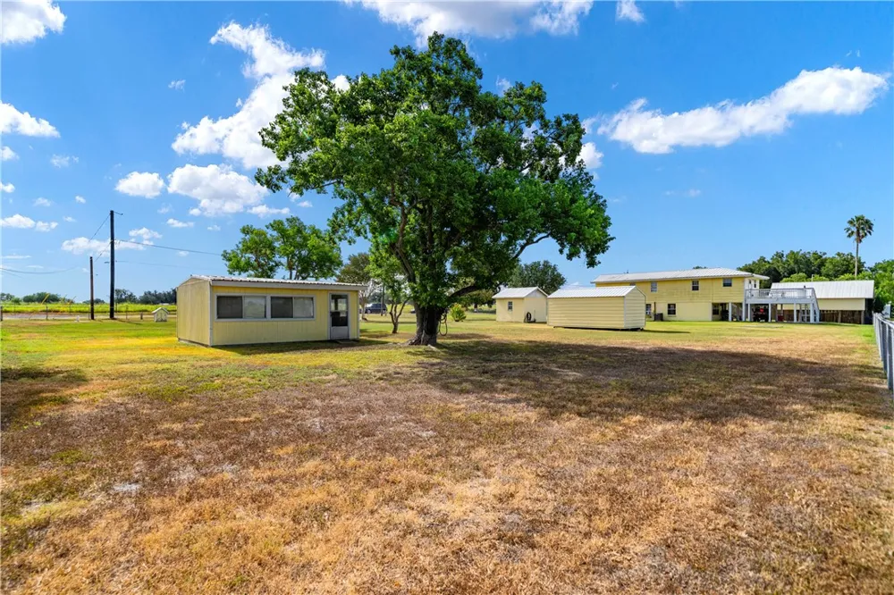 25065 Lakeshore Drive Mathis, TX 78368