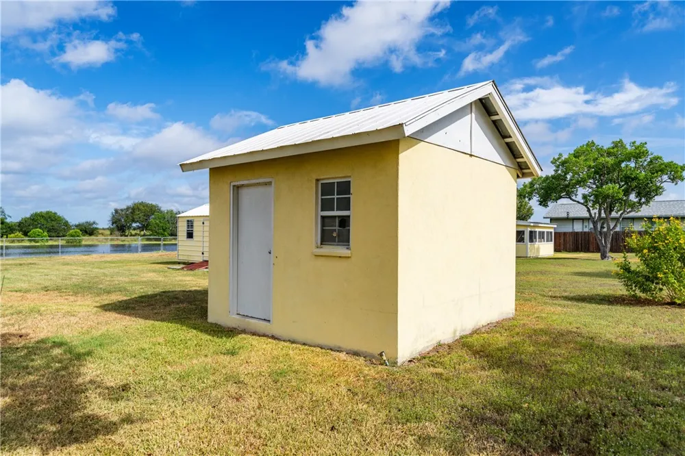 25065 Lakeshore Drive Mathis, TX 78368