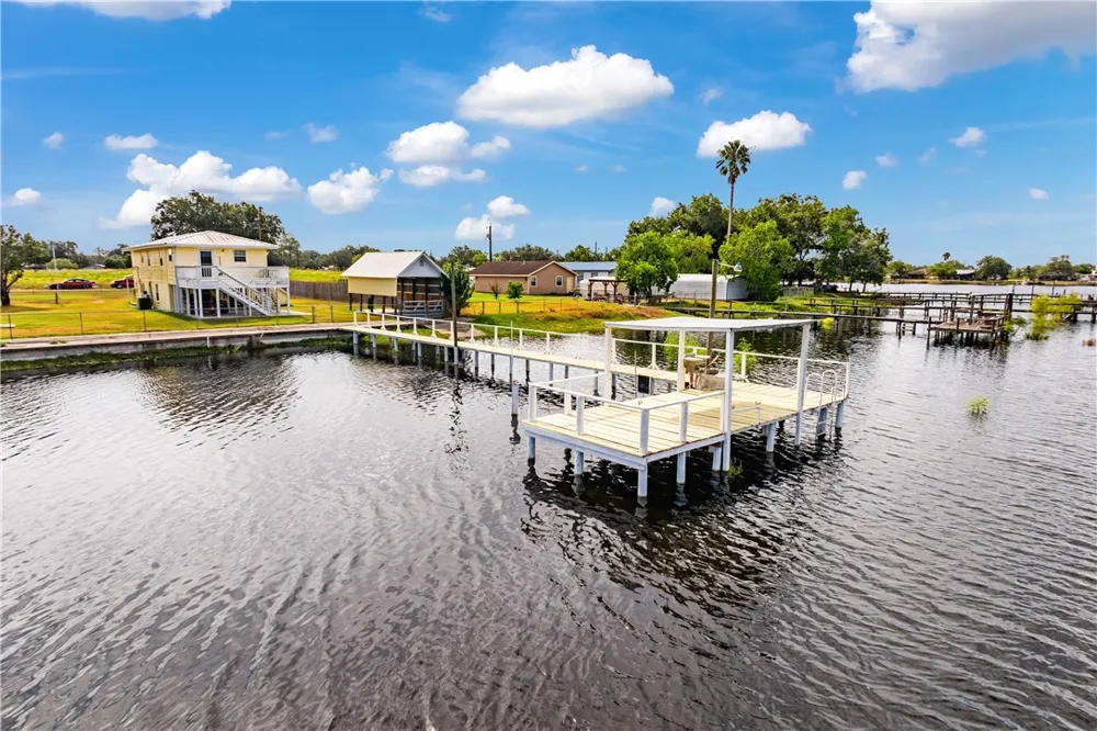 25065 Lakeshore Drive Mathis, TX 78368