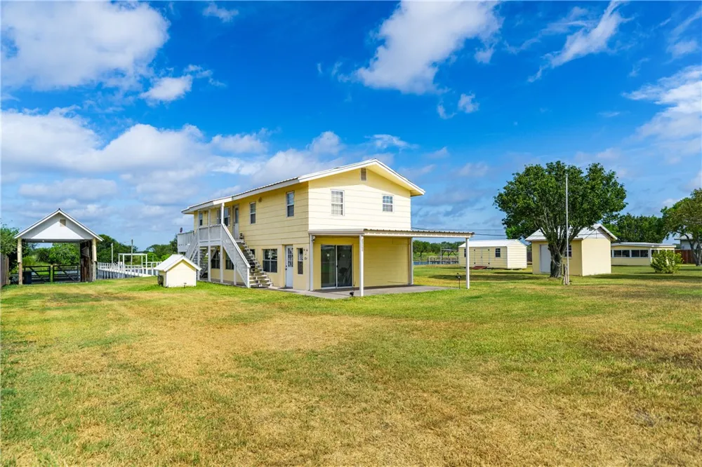 25065 Lakeshore Drive Mathis, TX 78368
