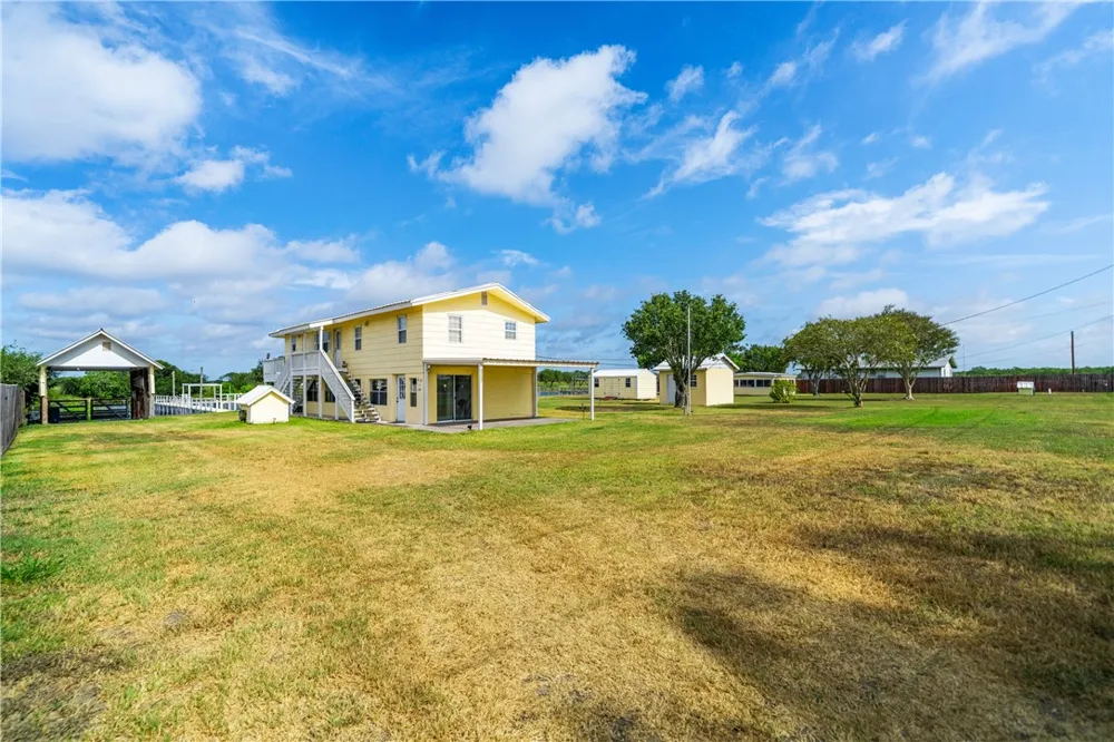 25065 Lakeshore Drive Mathis, TX 78368