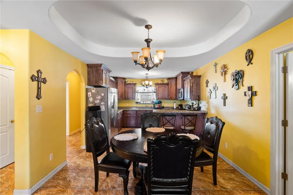 417 County Road 1341 Alice, TX 78332