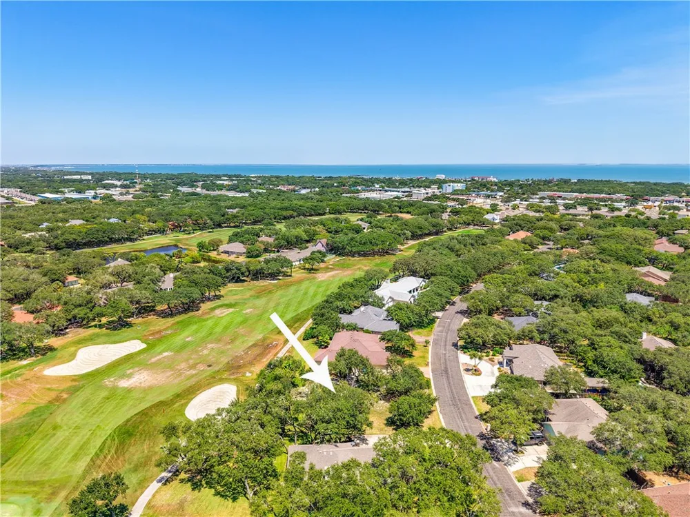 124 Peachtree Drive Rockport, TX 78382