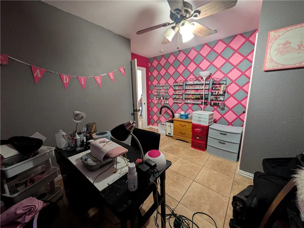 331 E Henrietta Avenue Kingsville, TX 78363