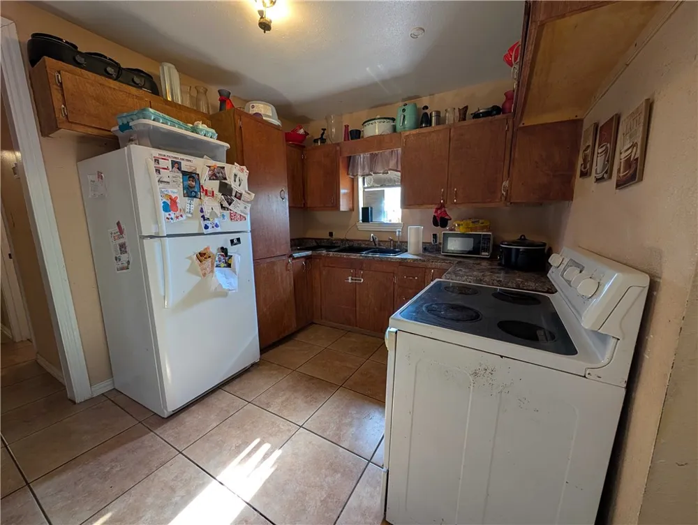331 E Henrietta Avenue Kingsville, TX 78363