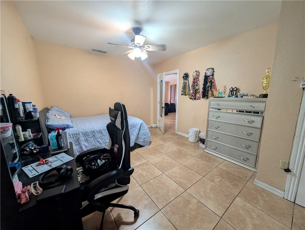 331 E Henrietta Avenue Kingsville, TX 78363