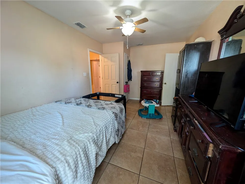 331 E Henrietta Avenue Kingsville, TX 78363