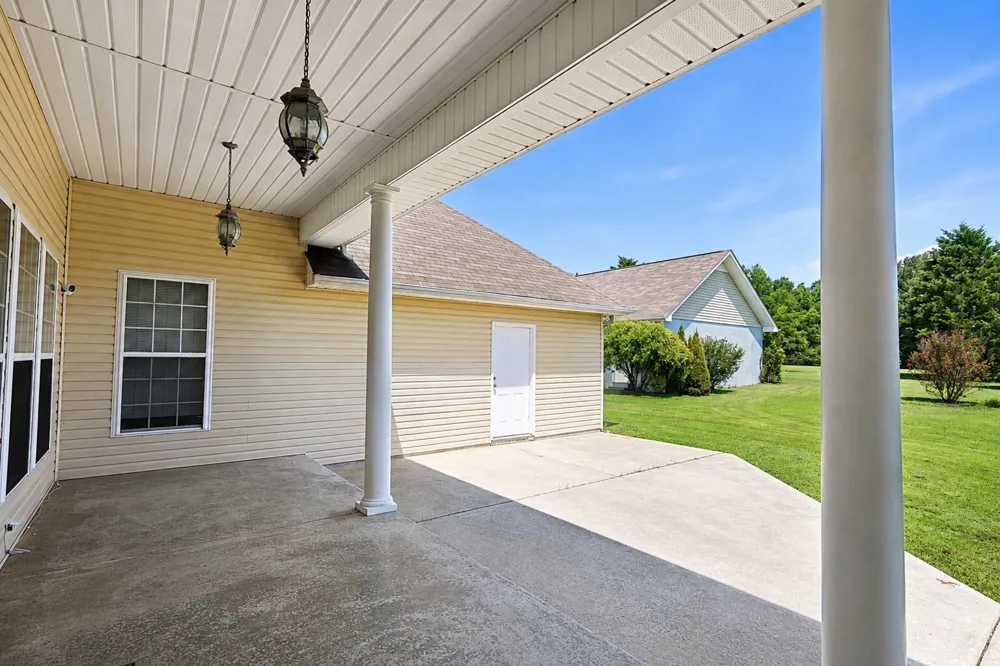 586 Sunset Drive Ider, AL 35981