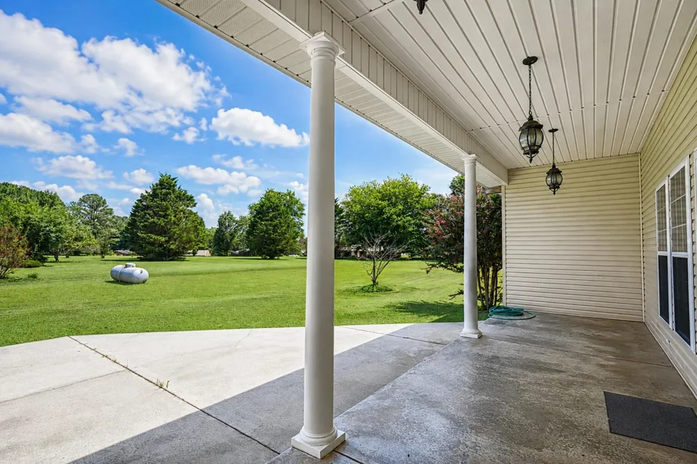586 Sunset Drive Ider, AL 35981