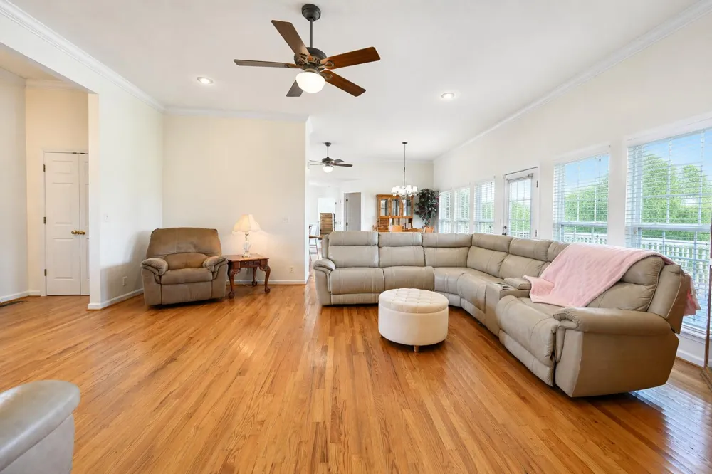586 Sunset Drive Ider, AL 35981