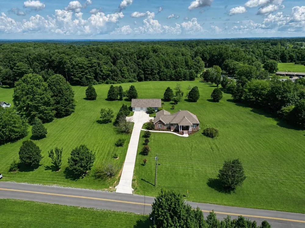 586 Sunset Drive Ider, AL 35981