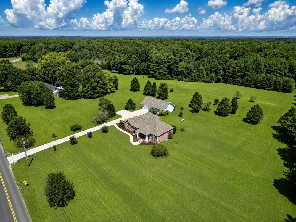 586 Sunset Drive Ider, AL 35981
