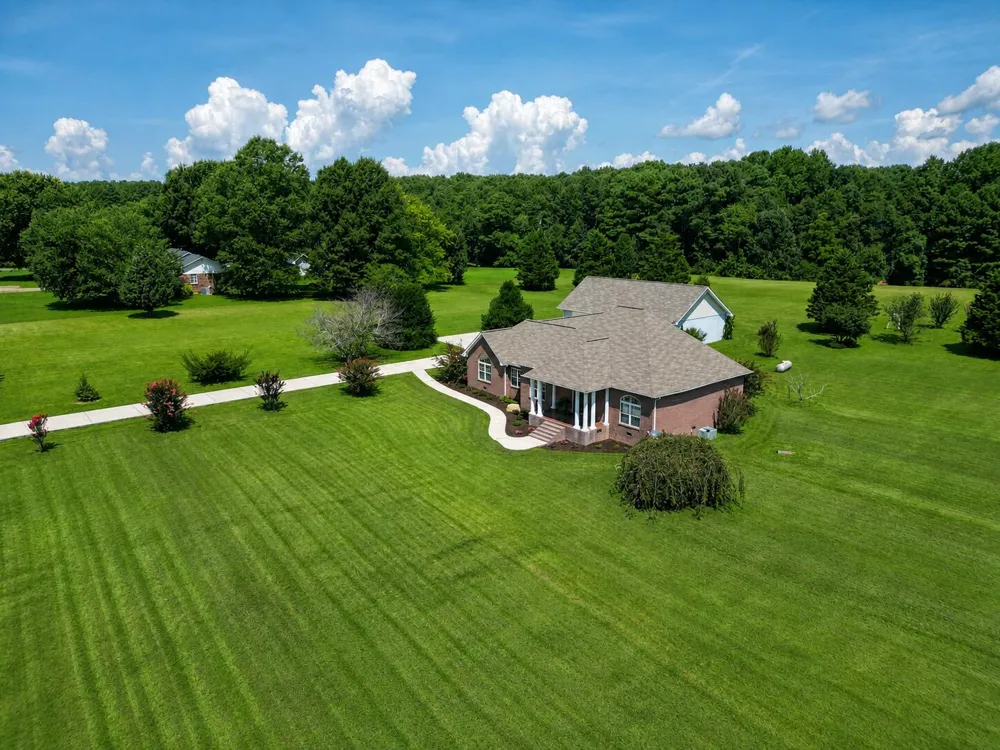 586 Sunset Drive Ider, AL 35981