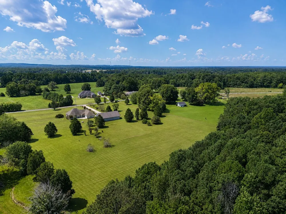 586 Sunset Drive Ider, AL 35981