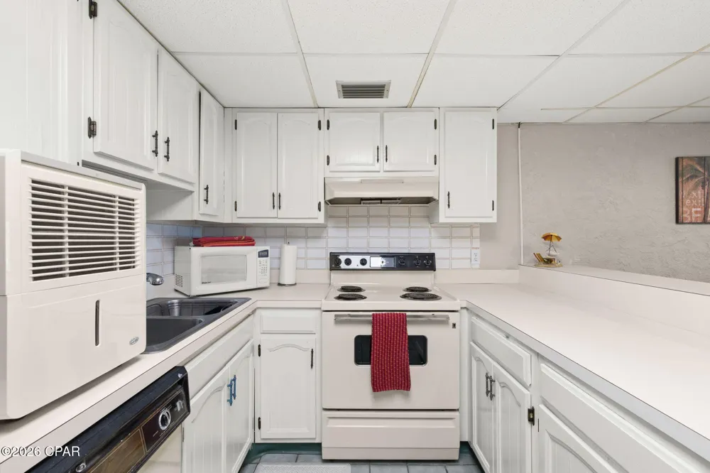 8727 Thomas Drive #E8 Panama City, FL 32408