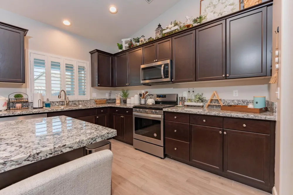 1593 W Date Avenue Porterville, CA 93257