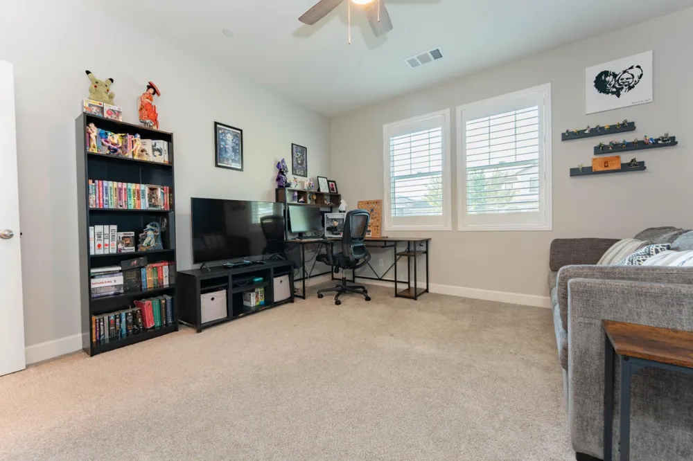 1593 W Date Avenue Porterville, CA 93257
