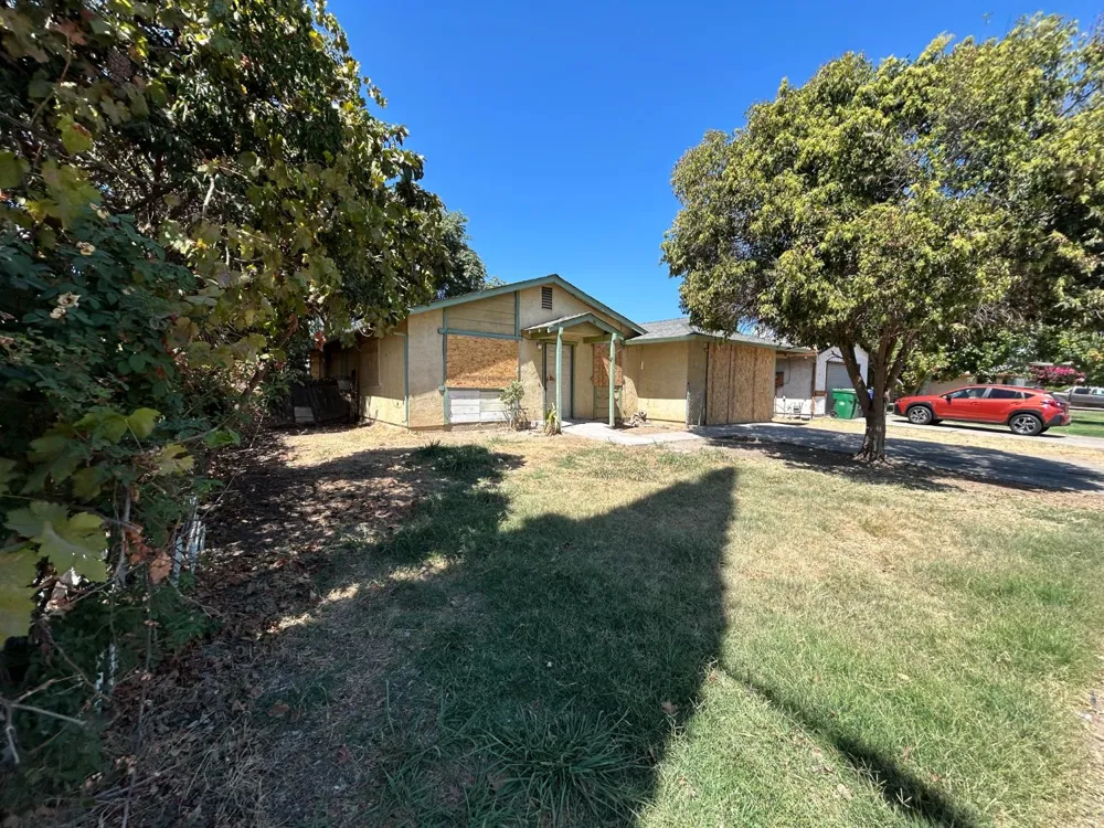 2429 Lance Merced, CA 95348