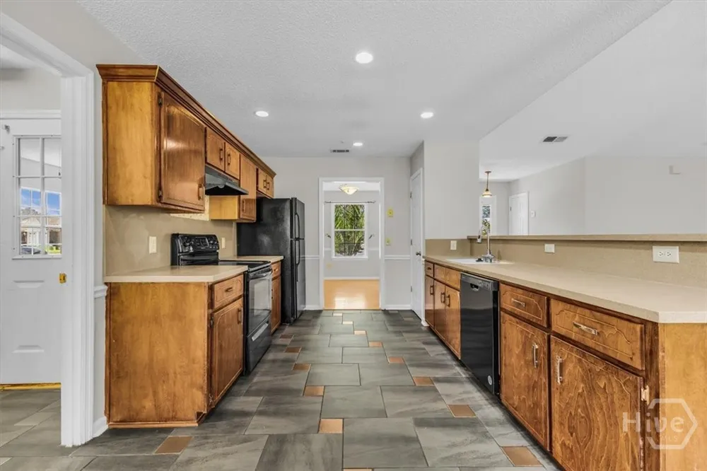 1936 Heathrow Drive Hinesville, GA 31313