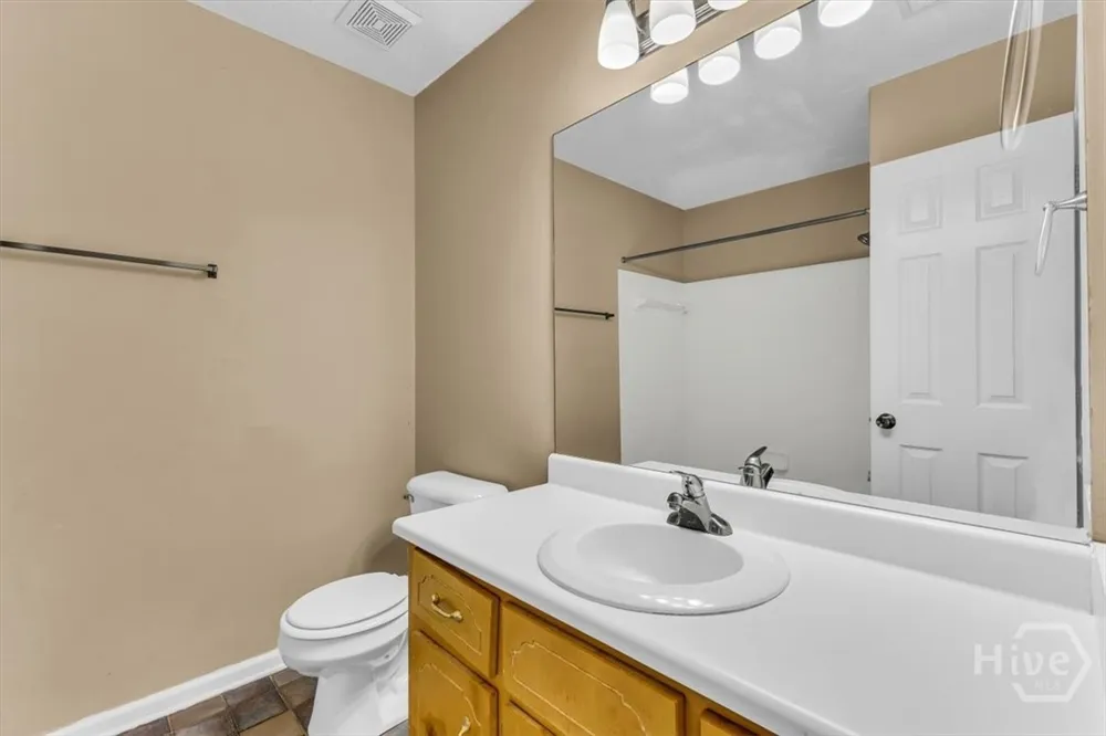 1936 Heathrow Drive Hinesville, GA 31313