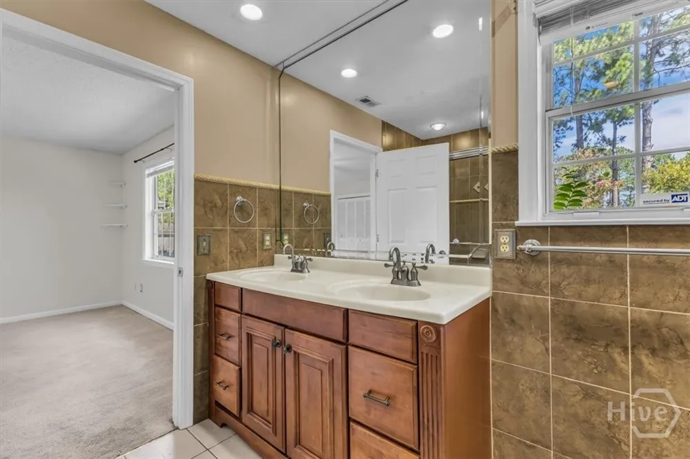 1936 Heathrow Drive Hinesville, GA 31313