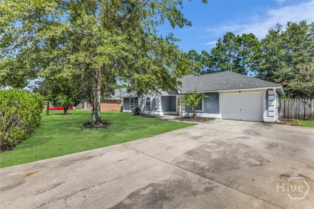 1936 Heathrow Drive Hinesville, GA 31313
