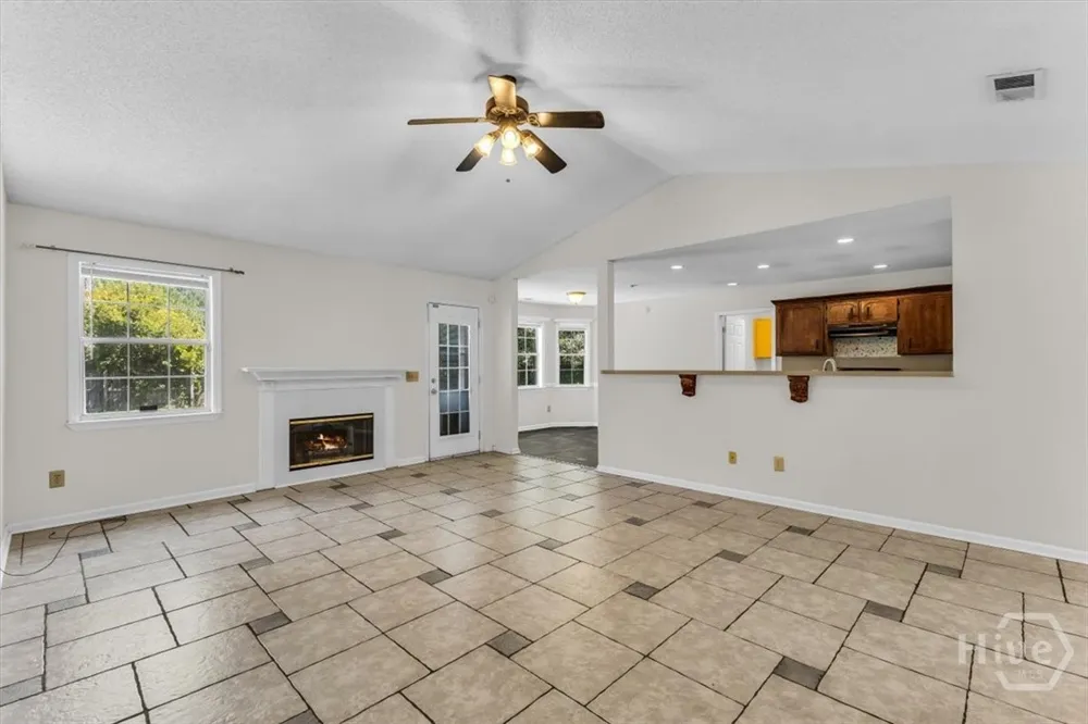 1936 Heathrow Drive Hinesville, GA 31313