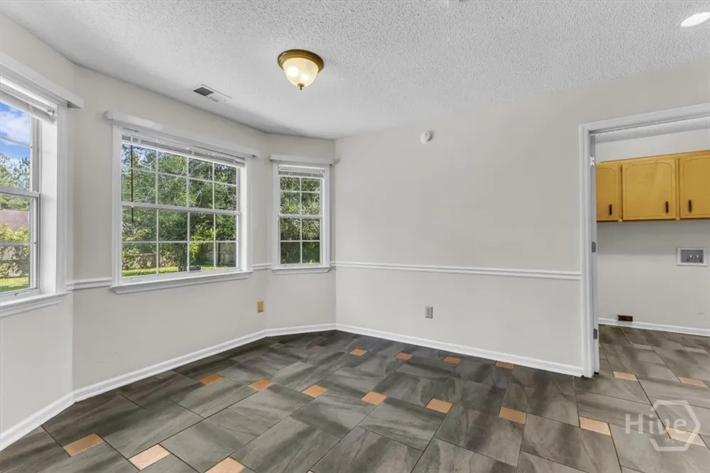 1936 Heathrow Drive Hinesville, GA 31313