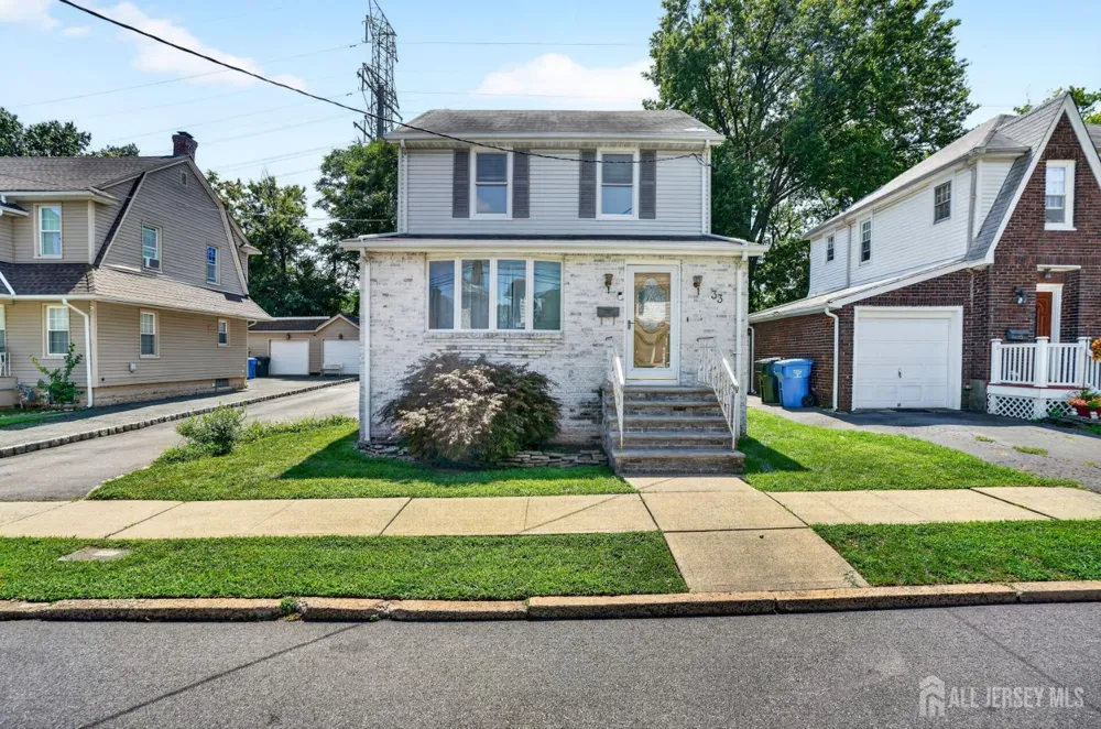 33 Burnet Street Avenel, NJ 07001