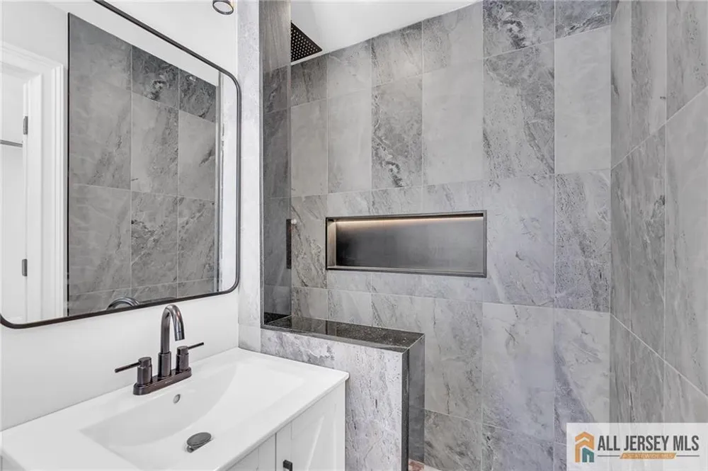 520 Beach Avenue Beachwood, NJ 08722