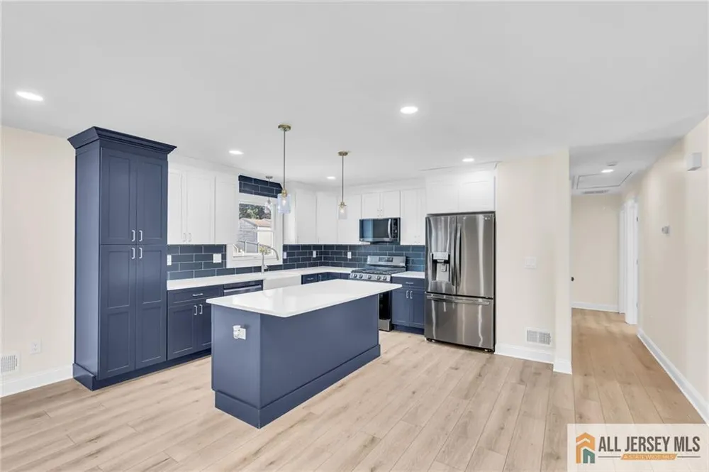 520 Beach Avenue Beachwood, NJ 08722
