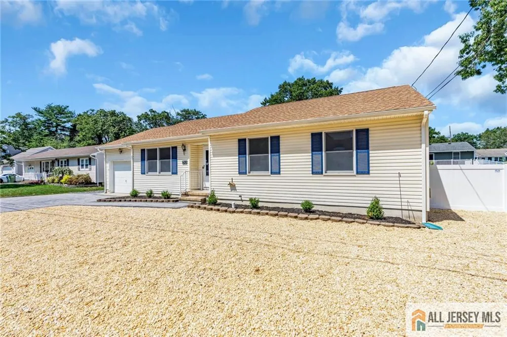 520 Beach Avenue Beachwood, NJ 08722