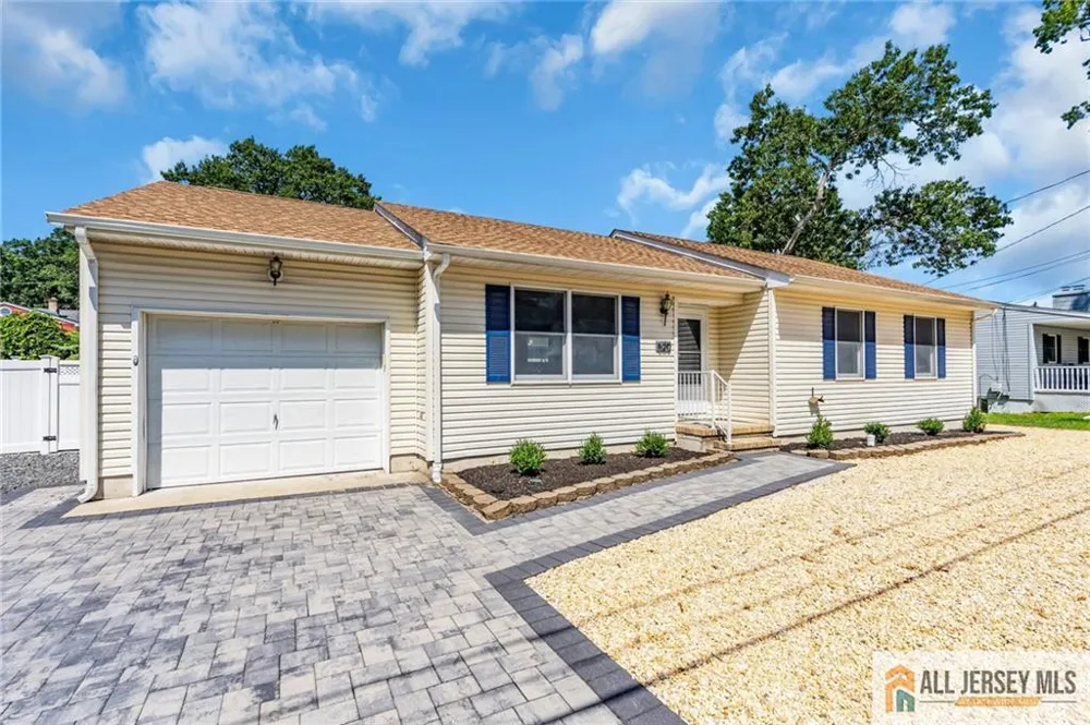 520 Beach Avenue Beachwood, NJ 08722