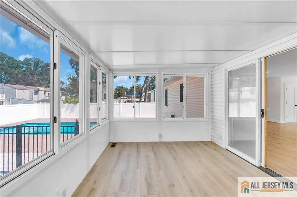 520 Beach Avenue Beachwood, NJ 08722