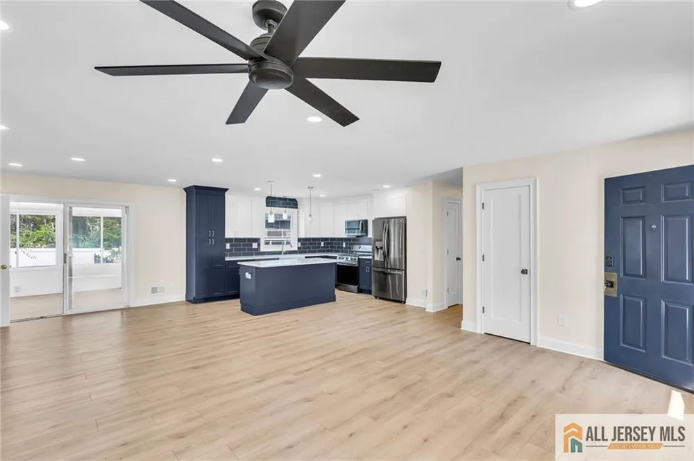 520 Beach Avenue Beachwood, NJ 08722