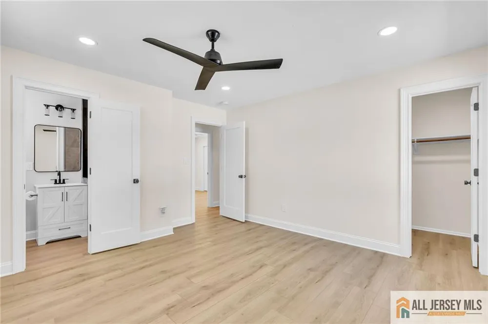 520 Beach Avenue Beachwood, NJ 08722