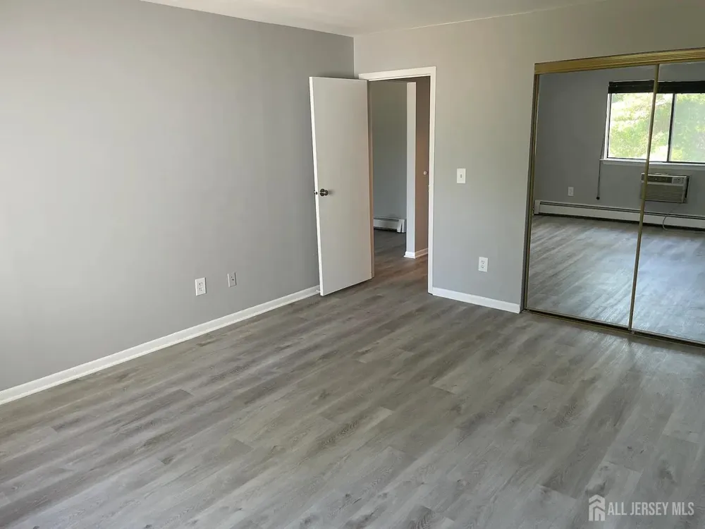 1334 Cricket Lane Woodbridge Proper, NJ 07095