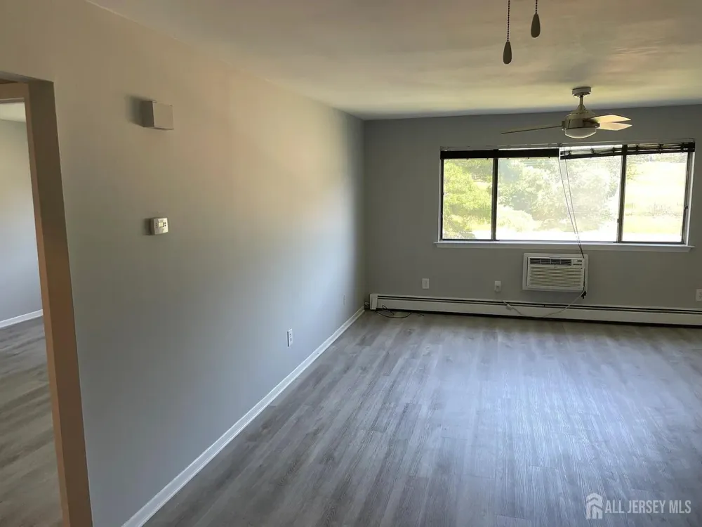 1334 Cricket Lane Woodbridge Proper, NJ 07095
