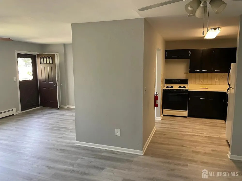 1334 Cricket Lane Woodbridge Proper, NJ 07095