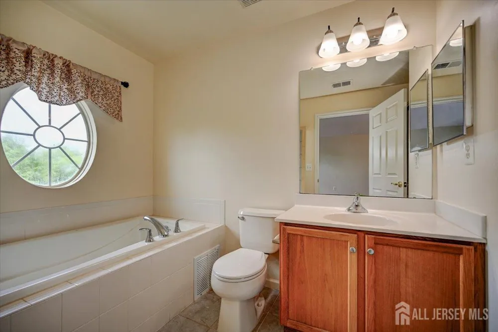 12 Jensen Court Old Bridge, NJ 08857