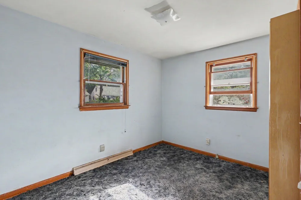 1325 Francis Avenue Muskegon, MI 49442
