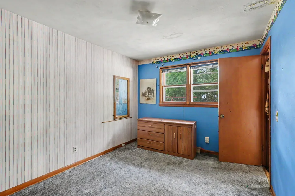 1325 Francis Avenue Muskegon, MI 49442