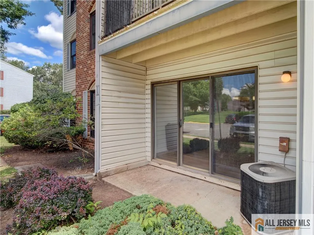 81 Canterbury Court Piscataway, NJ 08854
