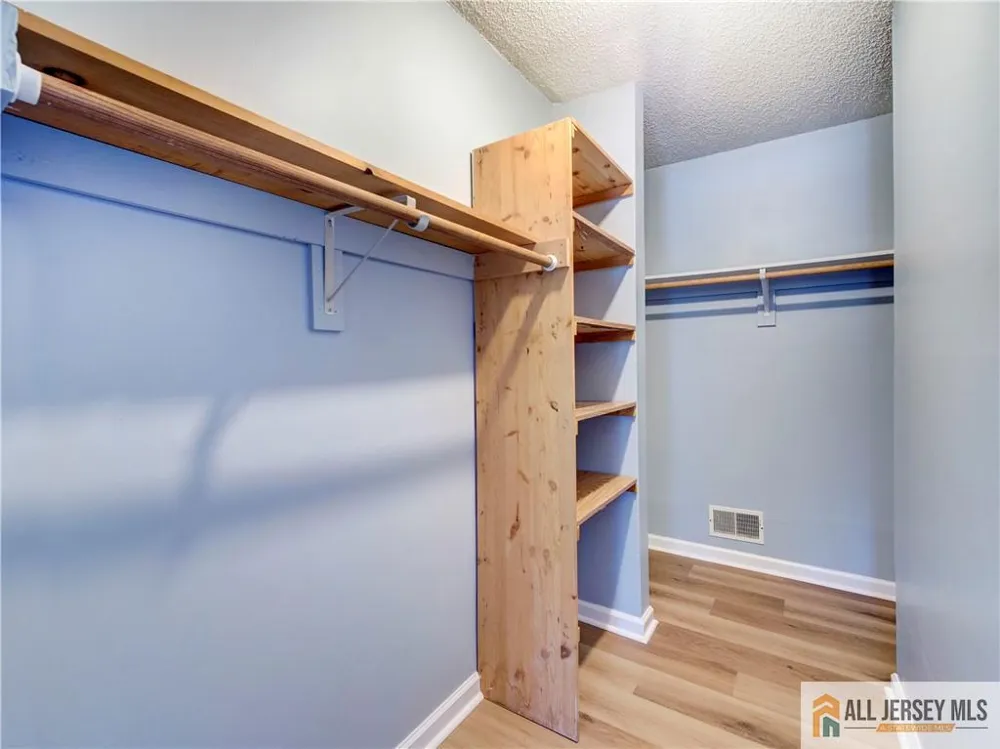 81 Canterbury Court Piscataway, NJ 08854